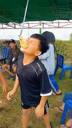 kemerianlomba17an