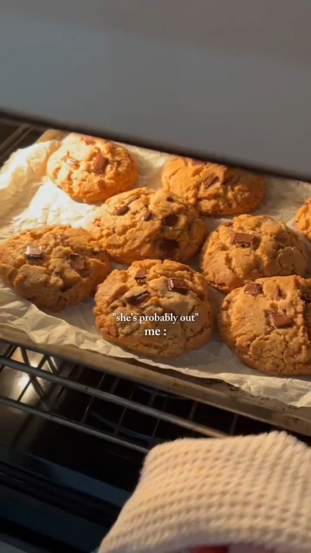 BAKING IS MY THERAPY