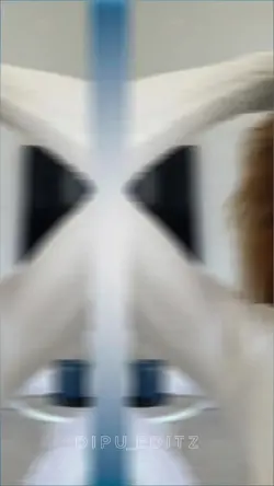 Selfie sprint: look & neon