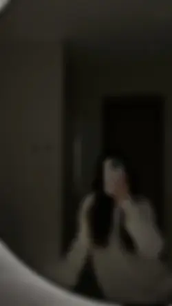 blur 1 photo only