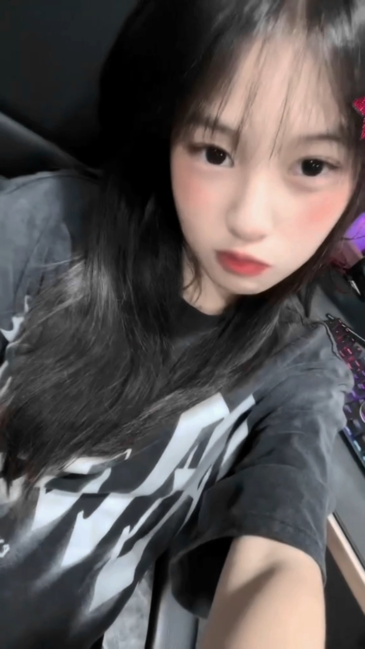 น่าจะรักกันมาตั้งนาน