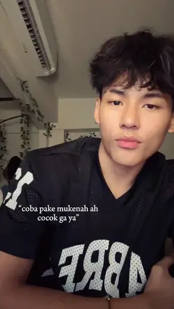 coba pake mukenah ah