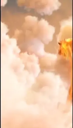 Rồng vàng phun lửa