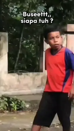 Buseettt,siapa tuh ?
