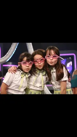 o trio.