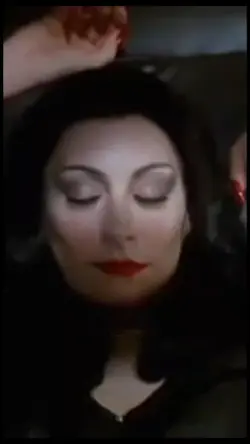 morticia 