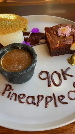 90k Pineapple