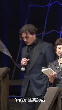 Johnny Depp usar mui