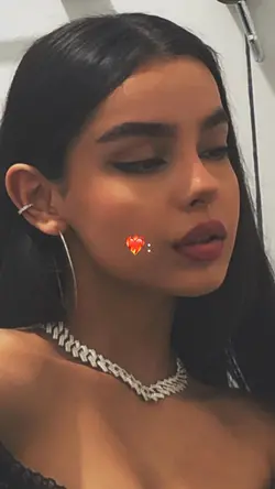 fica perto de mim..🎼