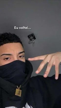 Eu voltei...