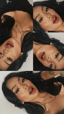 • Colagem de Fotos •