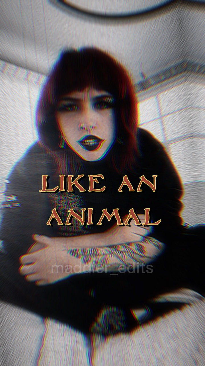 😈