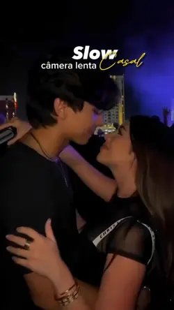 camera lenta casal
