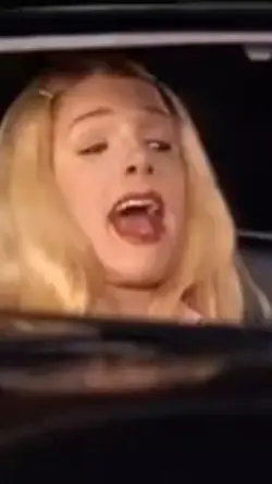 seu amigo cantando