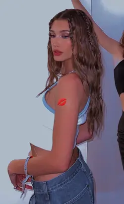 Hailey Bieber💋