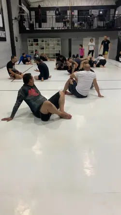 Treino de jiu jitsu 