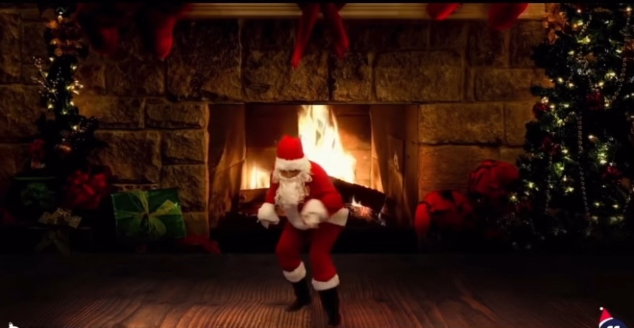Papá Noel bailando 