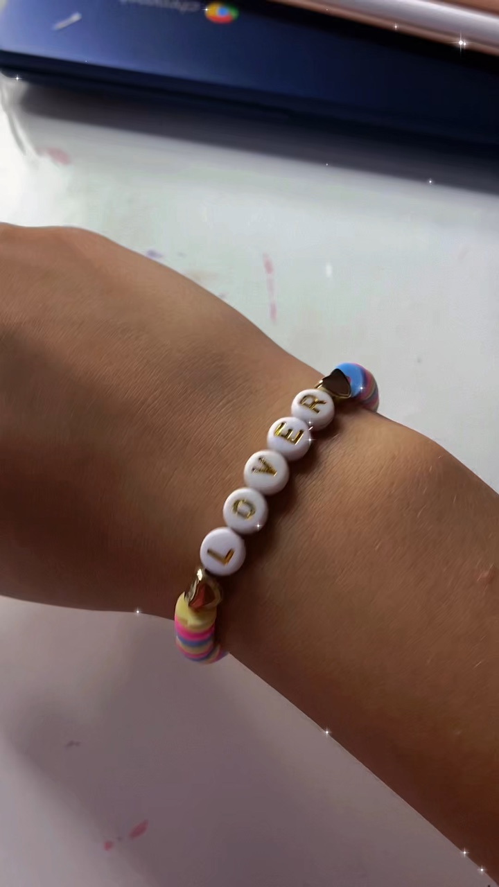 Make a bracelet w/me