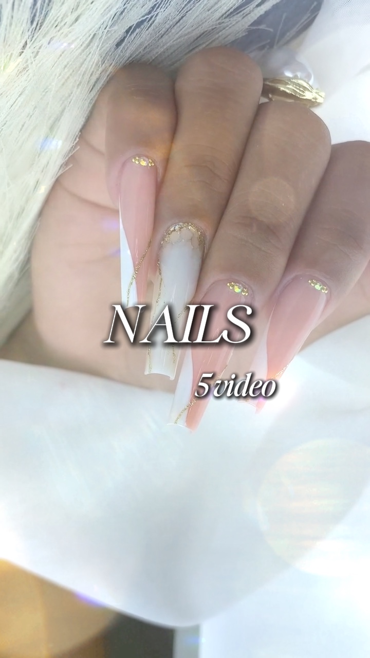 NAILS 