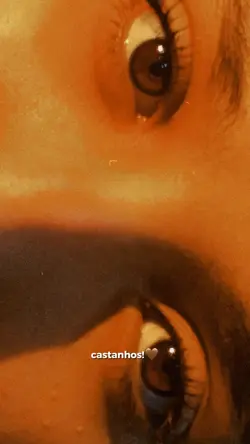 cor dos teus olhos..