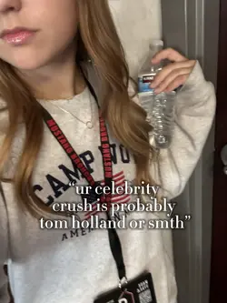 help they’re so hot😻