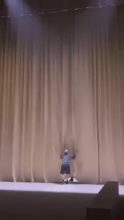 Curtain drop