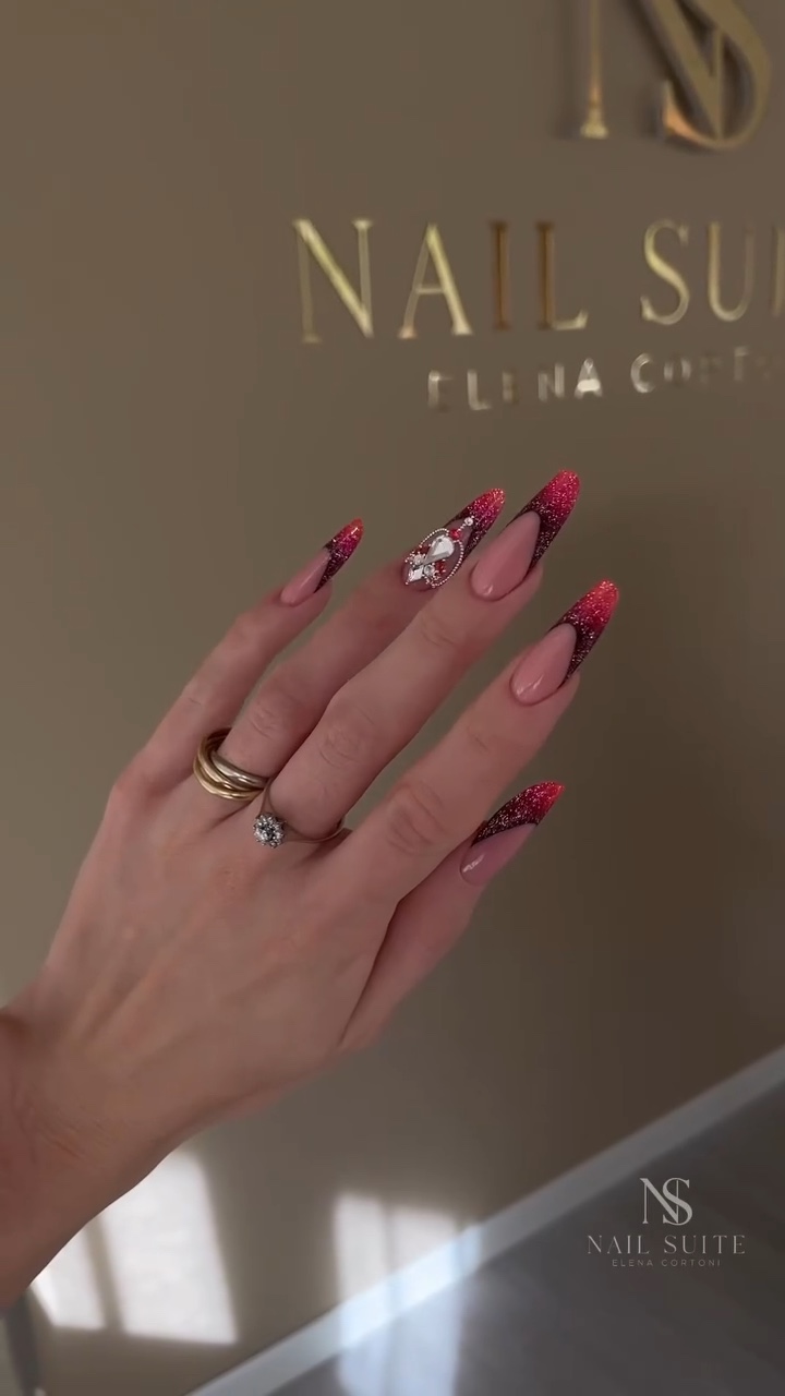 NAILS 