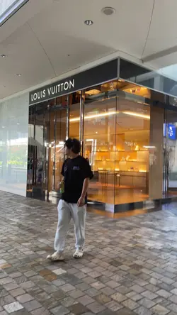 Window Shopping đ