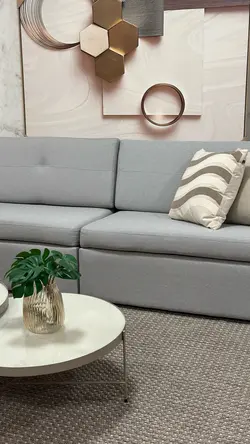 Sofá moderno