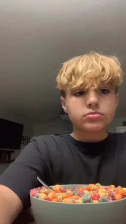Time lapse of eatin