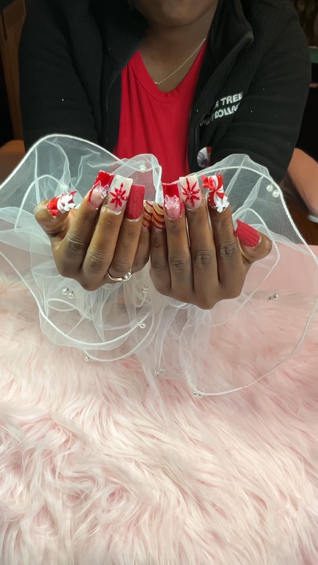 Christmas nails 💅🏾