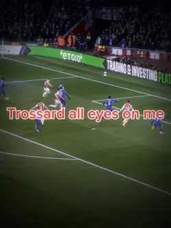 All eyes on me