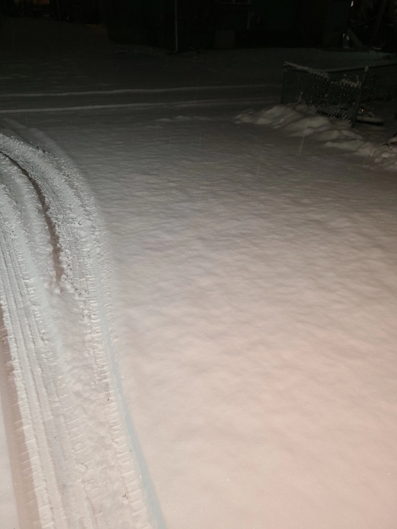 Umalis si Snow