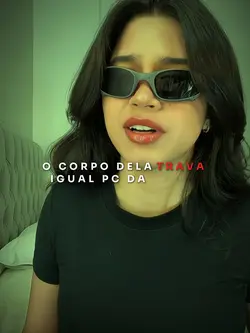O CORPO DELA TRAVA