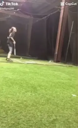 Softball Photo Dum
