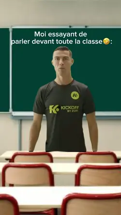 Moi devant ma class😂