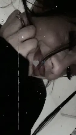 زرعتك وردة بعروقي 