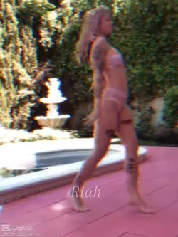 Mel🩷