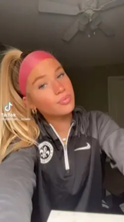 her eyes are stunnin
