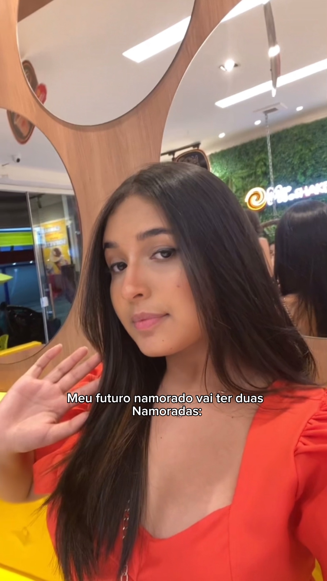 Vai ter duas namorad