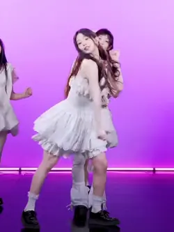ILLIT fancam
