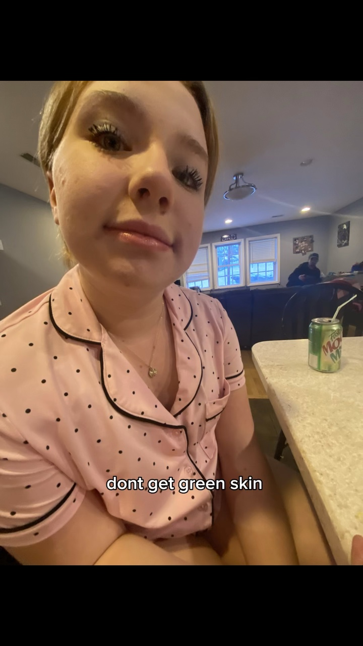 smell u laterr