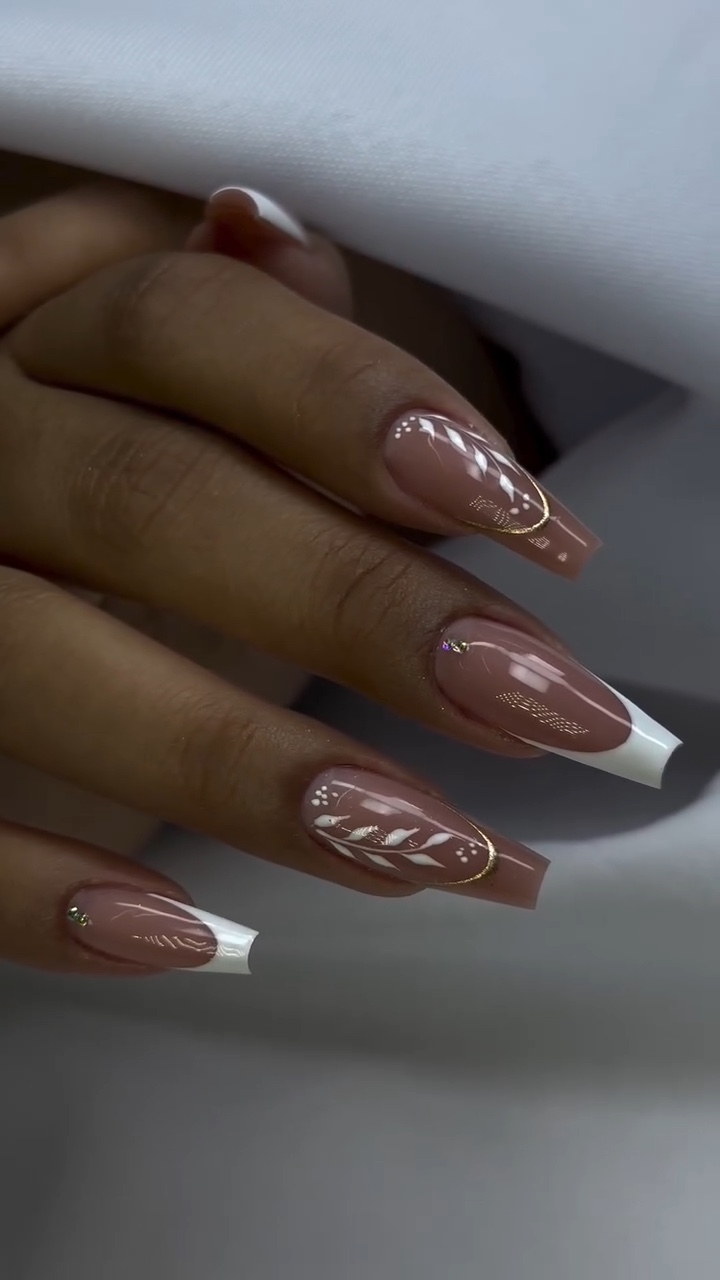 NAILS 