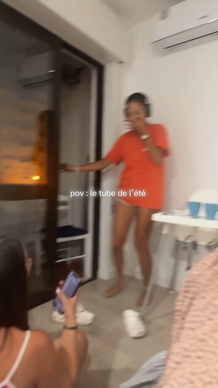 le tube de l’été☀️