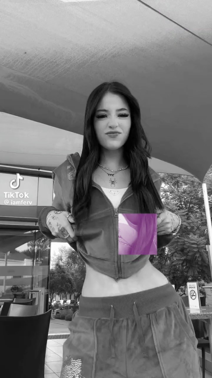 ay me da mucho calor