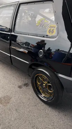 Fiat uno turbo 