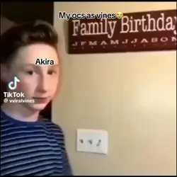 My ocs as vines😭😭