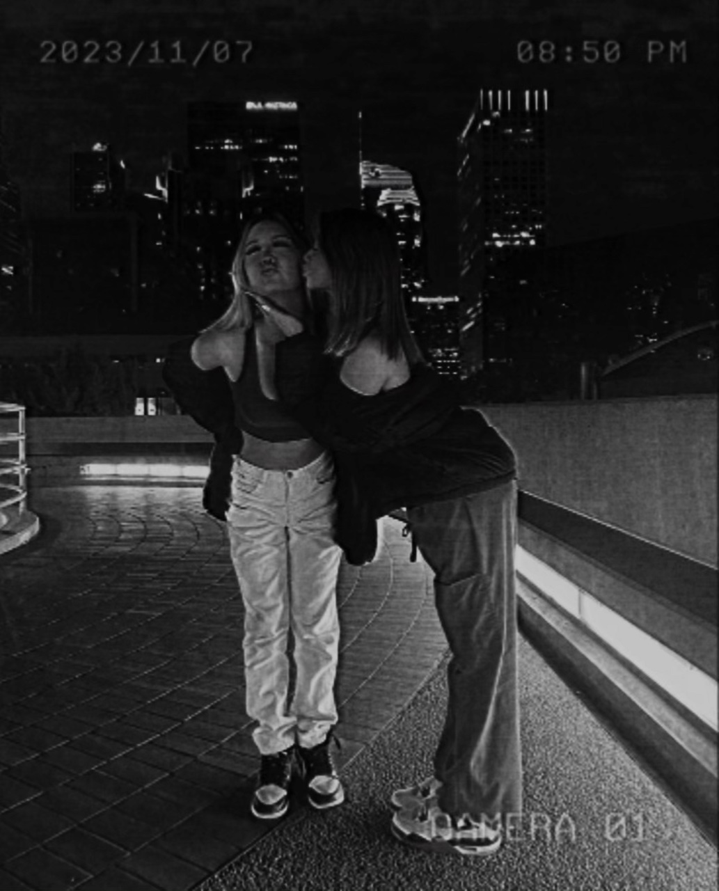 The people dancing ✨