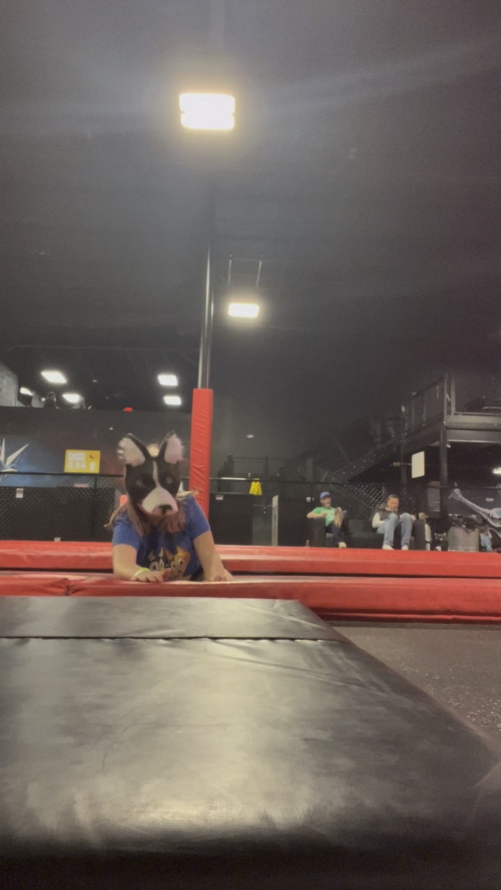 TRAMPOLINE PARK TIME