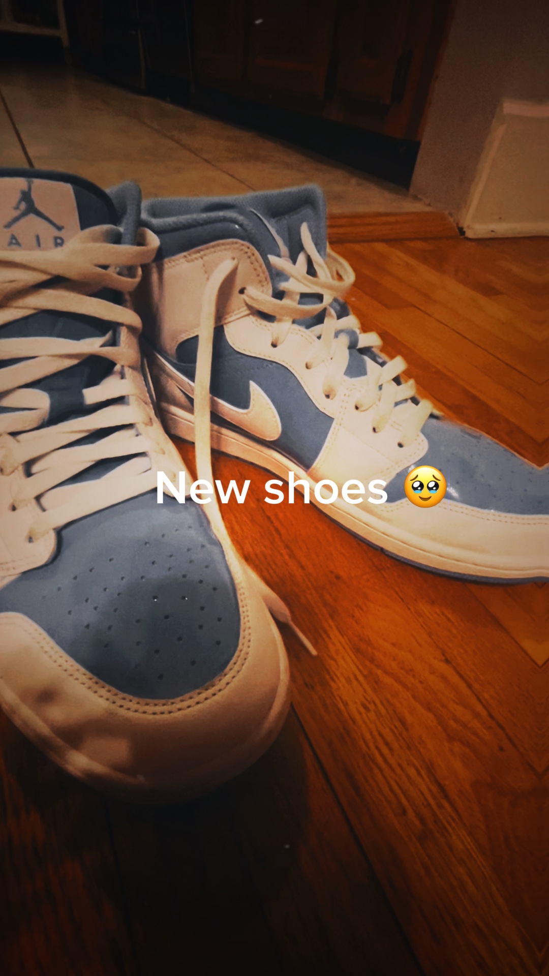 I got new shoes 👞 